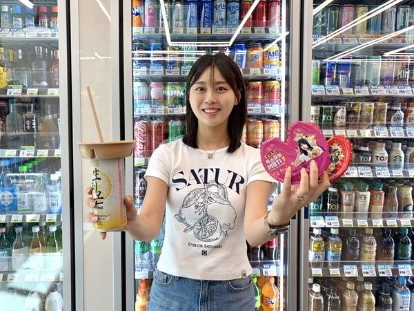 CU 편의점은 유튜브 채널 ‘폭스클럽’과 손잡고 23일 MBTI 컨셉을 내세운 ‘폭스 콤보 MBTI 견과 플래터’ 2종을 출시한다고 22일 밝혔다. / 사진 BGF리테일