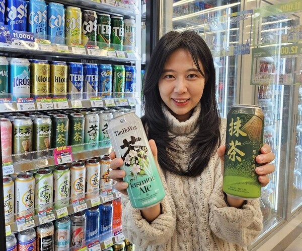 편의점 CU는 감성 소비 트렌드 필코노미(Feel+Economy) 트렌드를 겨냥해 만든 티 베이스 주류를 10일 출시한다고 8일 밝혔다. / 사진 BGF리테일