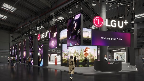 사람중심 AI 전문에 내세운 LG유플러스의 MWC26 부스 모습 / 사진 LG유플러스